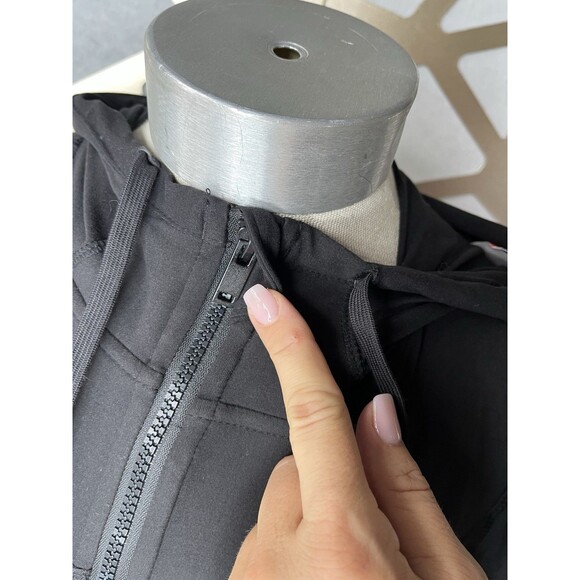 New Essential Bodywear EBW FIT Defined Hooded Yoga Jacket  Women Black M Medium - Picture 7 of 10